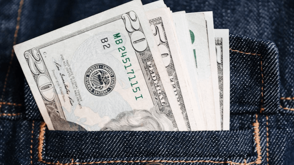 Tax breaks for tipped workers: qualifying for the new deduction