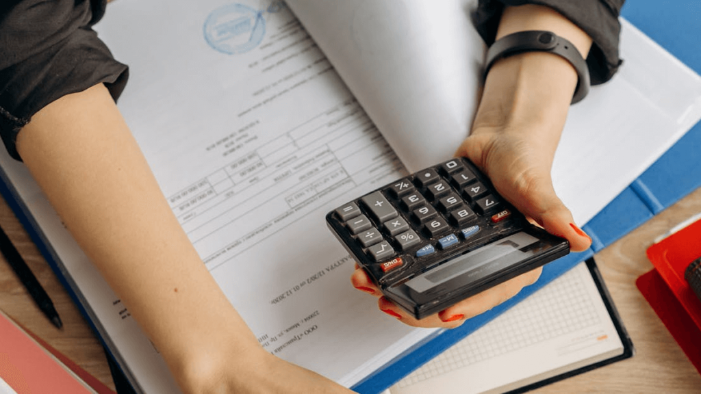 2025 Year-End Tax Planning Guide for Private Companies